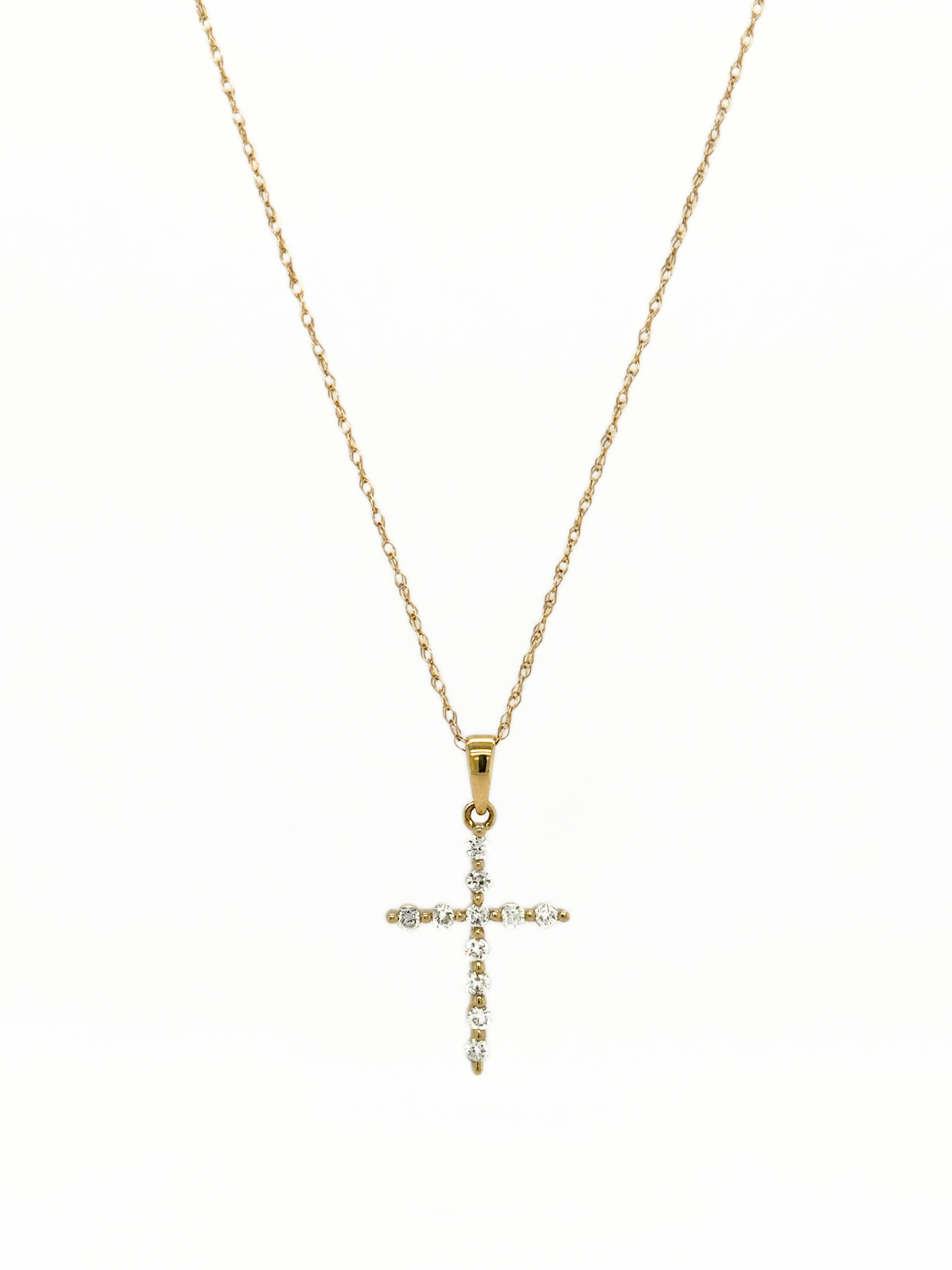 DIAMOND CROSS PENDANT W/CHAIN-P1978